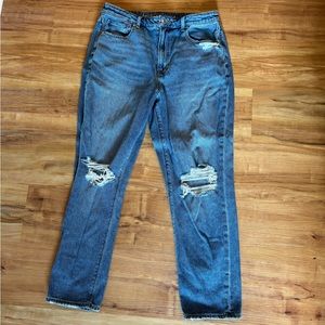 American Eagle Comfort Stretch Waste Band Mom Jeans Holes in Knee Distressed